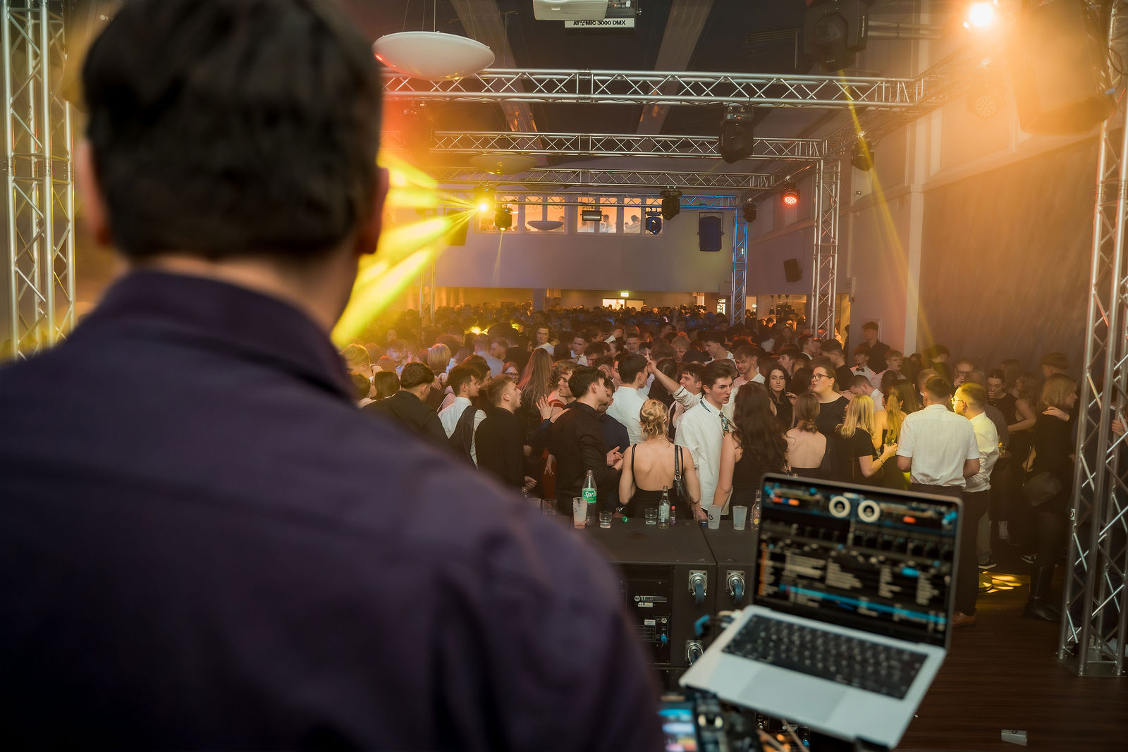 Eventtechnik und Atmosphäre bei GalaxyEvents